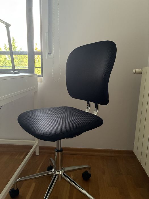 Cadeira de escritório Staples - Muito pouco uso