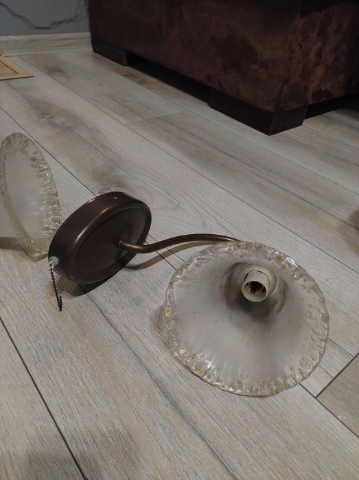 Lampa wisząca trzy klosze plus kinkiet do kompletu jeden klosz