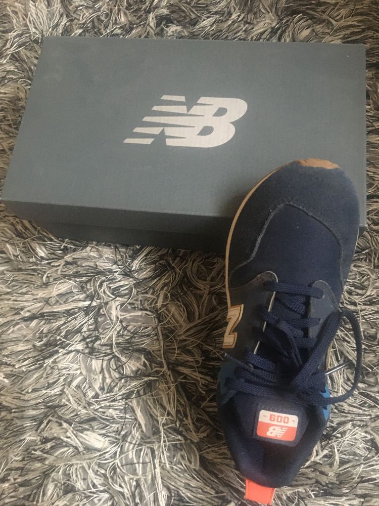 New balance - adidasy