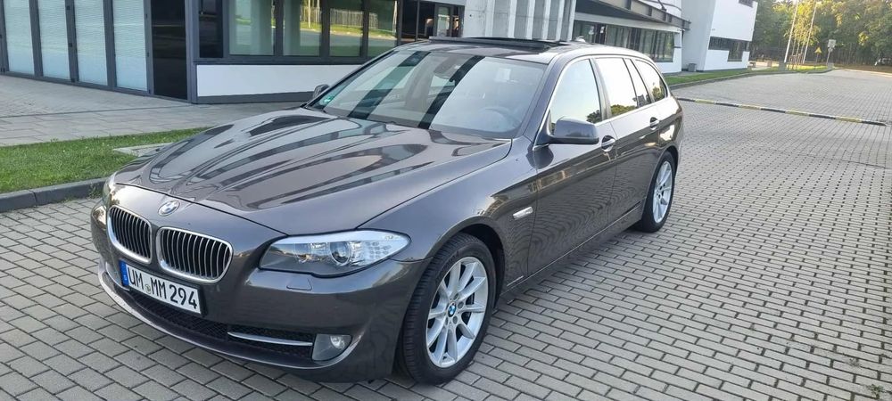 BMW Seria 5 520d/Navi/Panoramadach/Head up/Xenon/Skóry!!!