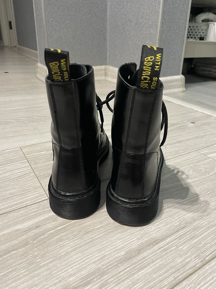 Dr. Martens жіночі ботинки, 39р.
