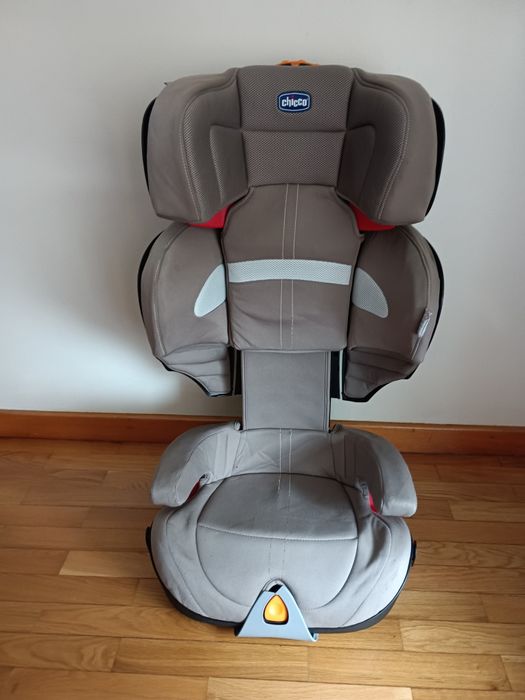 Cadeira Auto CHICCO Oasys 2-3 com isofix