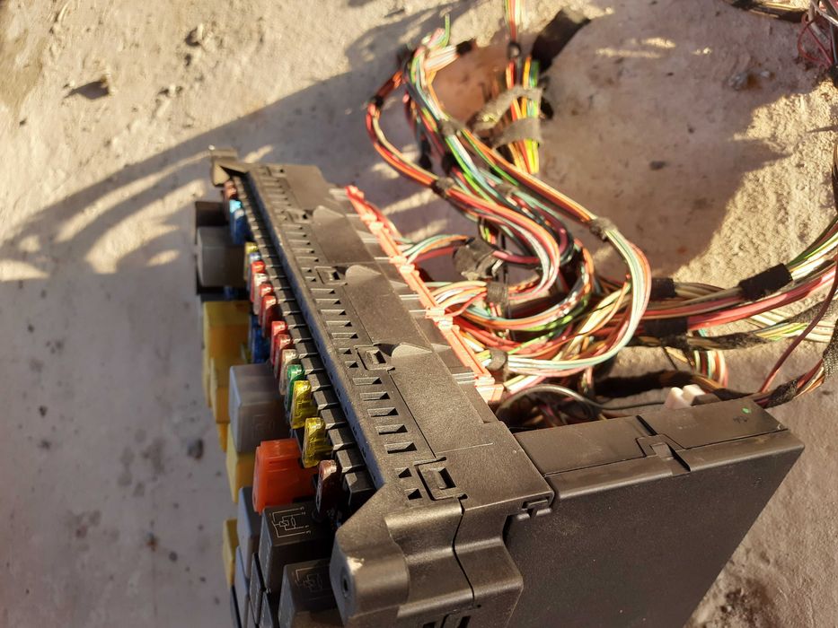 Блок запобіжників Мерседес МЛ w163 ML270 cdi дизель 2003 рік