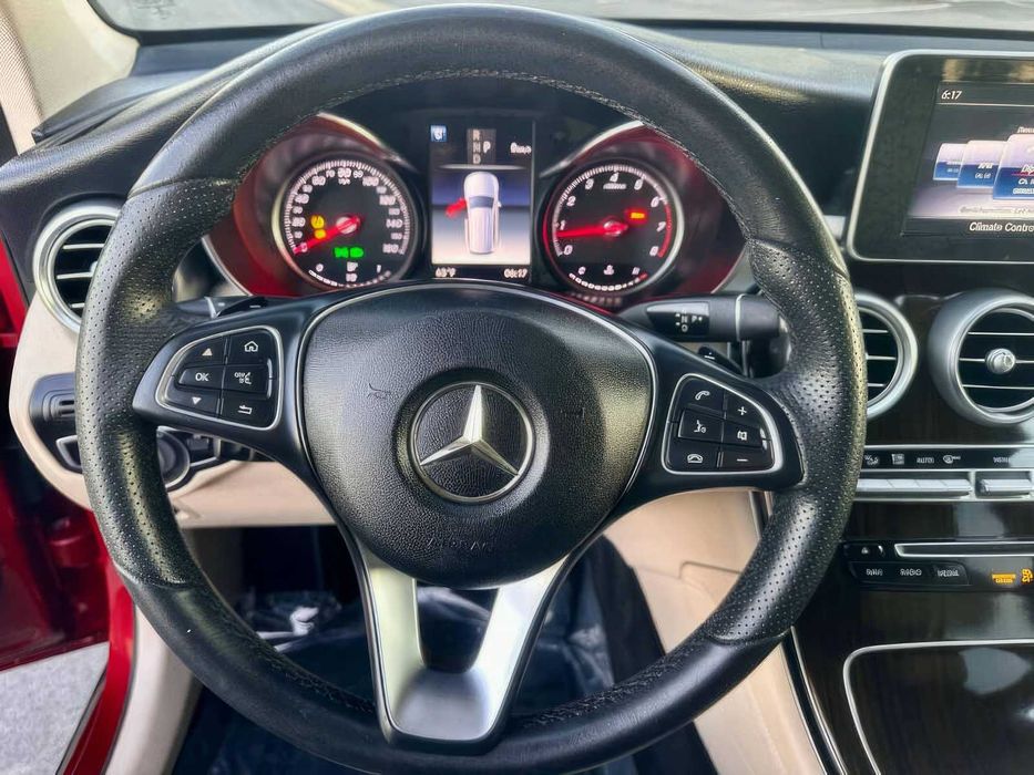 Mercedes-Benz GLC GLC 300 4MATIC      2018