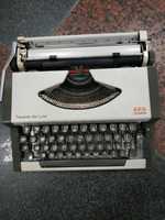 Maszyna do pisania firmy AEG Olympia