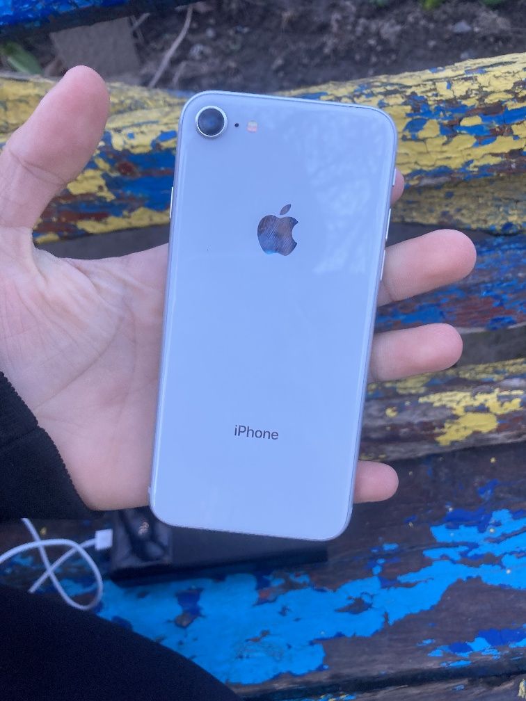 IPHONE 8 64gb neverlock