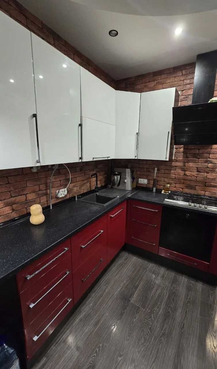 Продам 2к квартиру Центр Мечнікова Автономка газ Ремонт