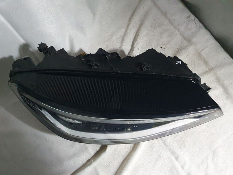Lampa prawa VW ID 4 ID4 Europa full led przód