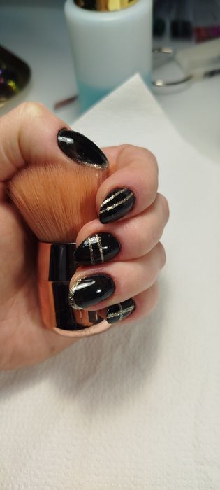 Paznokcie manicure hybrydowy żelowy japoński