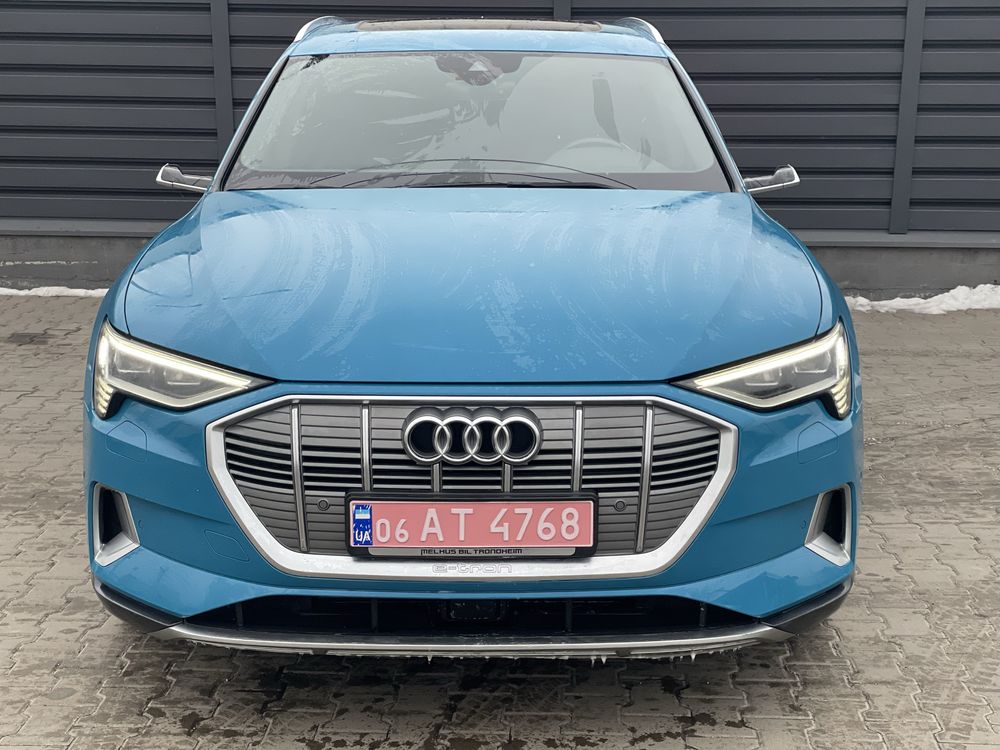 Audi e-tron обмін на нерухомість