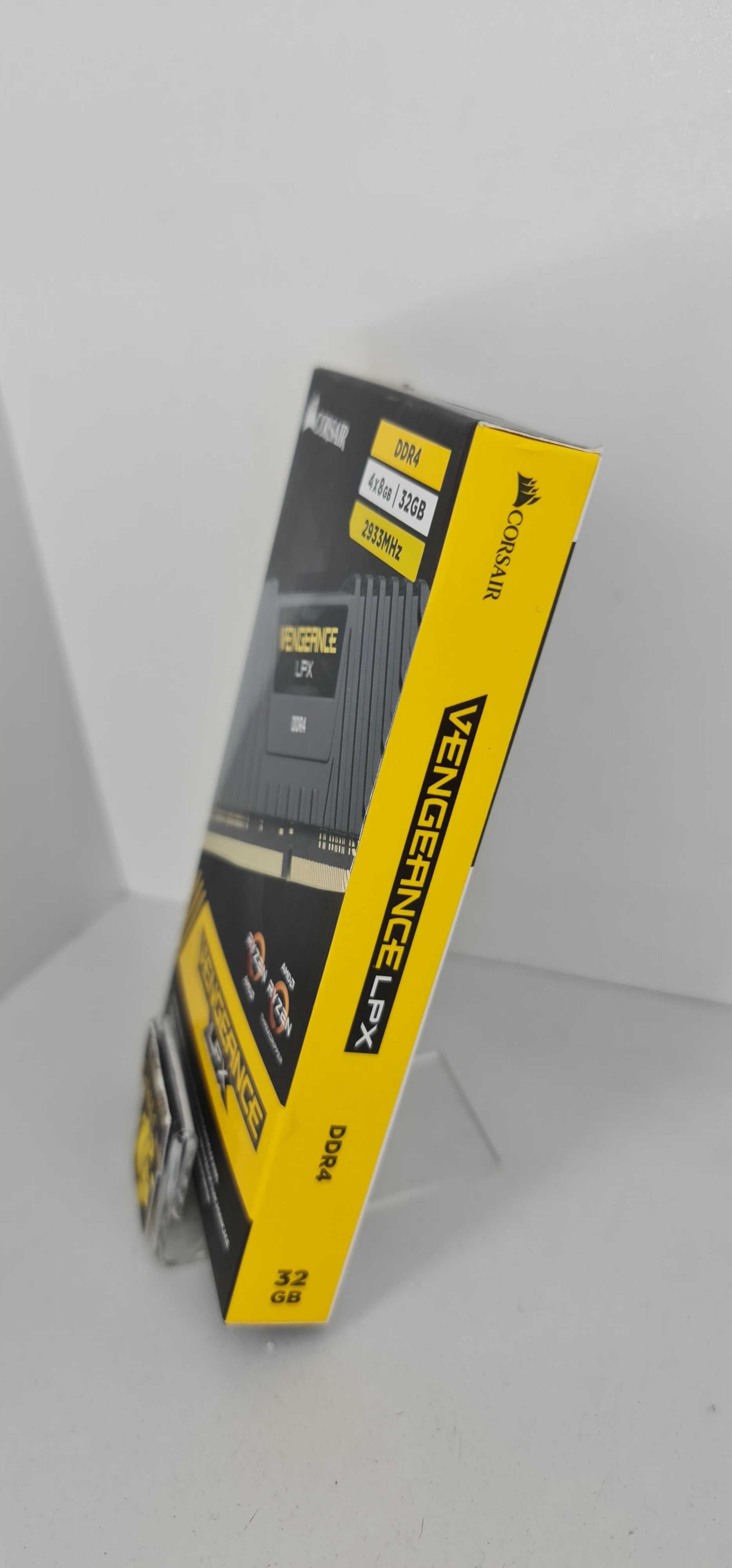 Pamięci ram Corsair DDR4 4x8GB | 32GB 2933MHz CMK32GX4M4Z2933C16