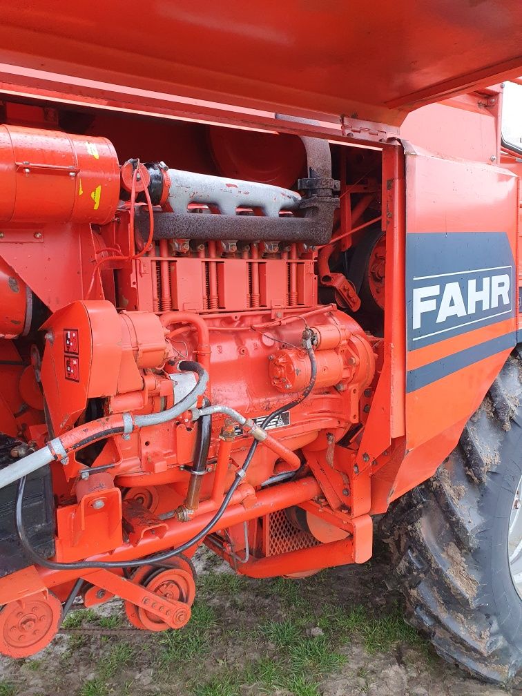 Kombajn zbożowy Deutz Fahr M 770 / M 33.60