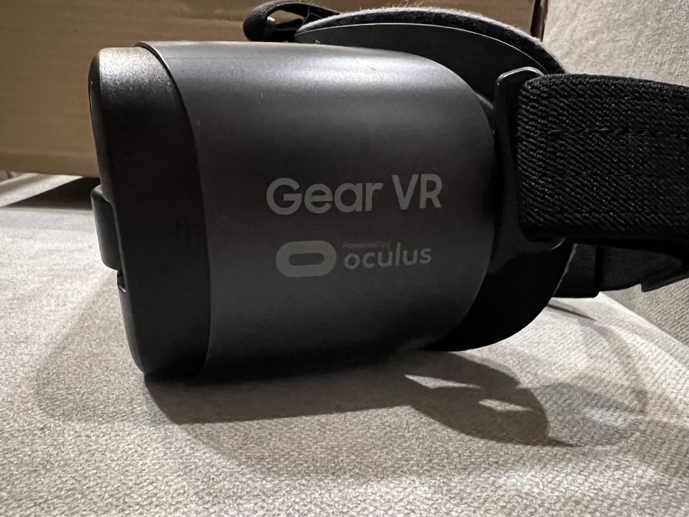 Samsung Gear VR Oculus oraz Samsung Dex