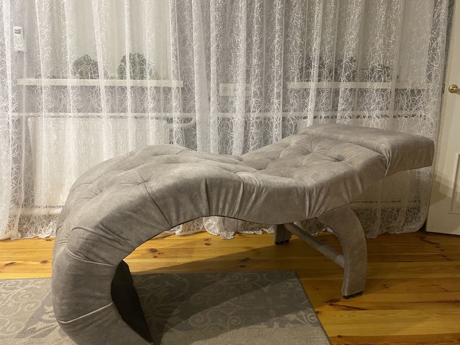 Анатомічна кушетка