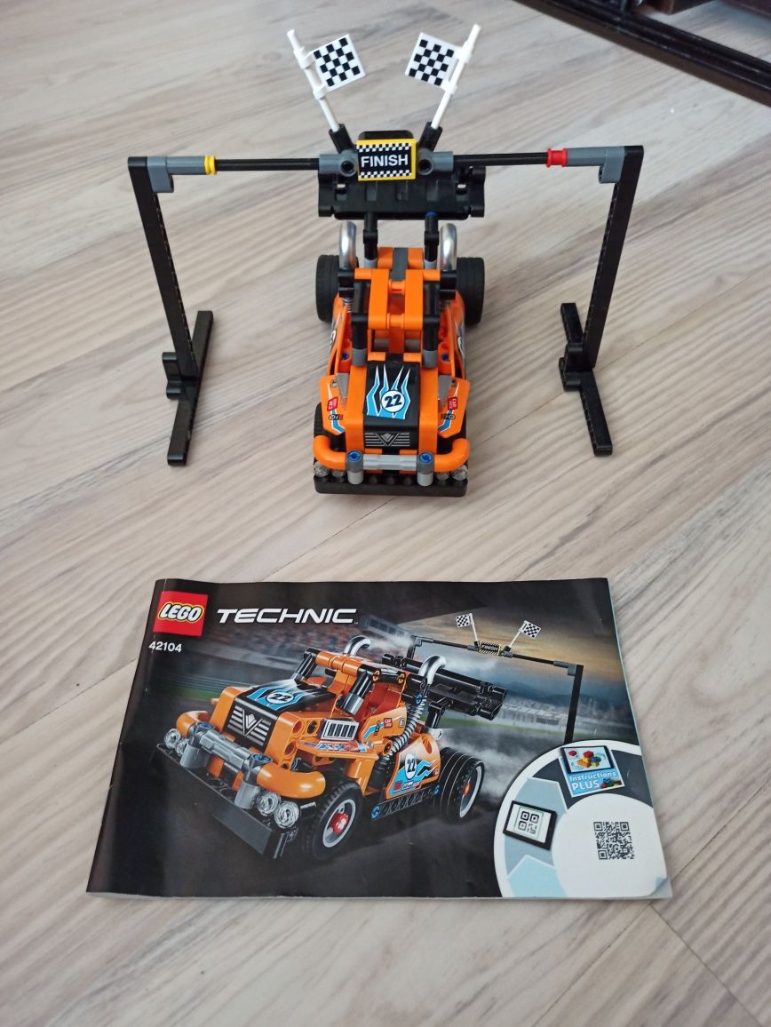 LEGO Technic 42104 Гоночна вантажівка 2 в 1 , оригінал