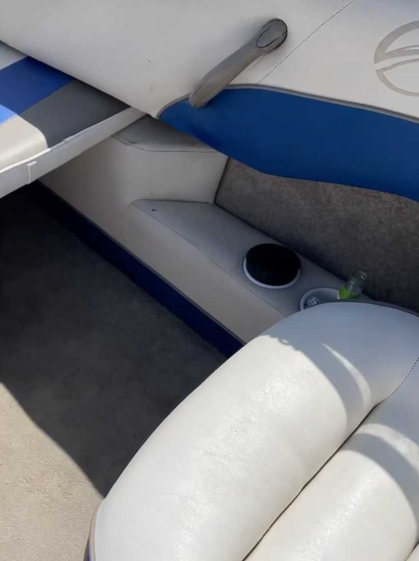 Barco Crownline 180