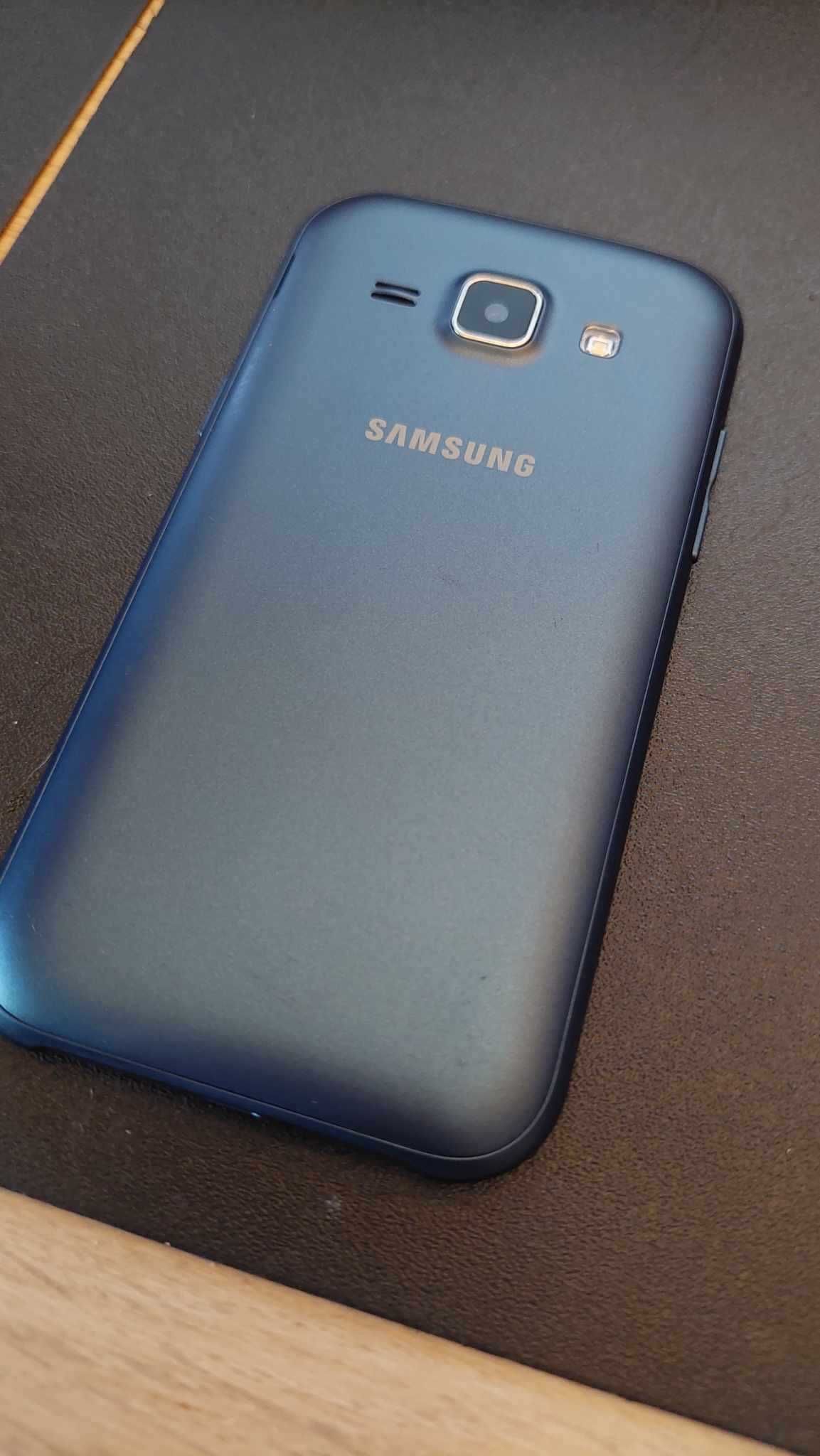 Telefon Samsung Galaxy J1 smartfon stary telefon telefon dla seniora
