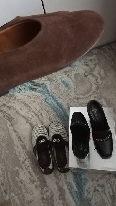 Продам шкіряне взуття по 500грн