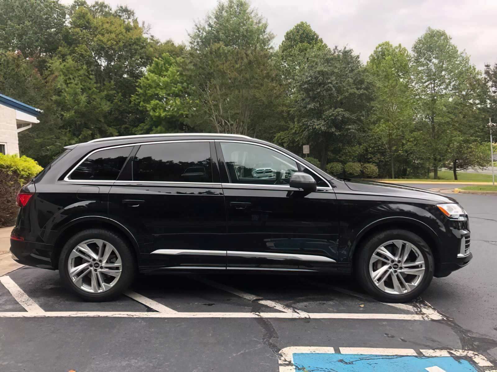 2022 Audi Q7 quattro Premium Plus 55 TFSI