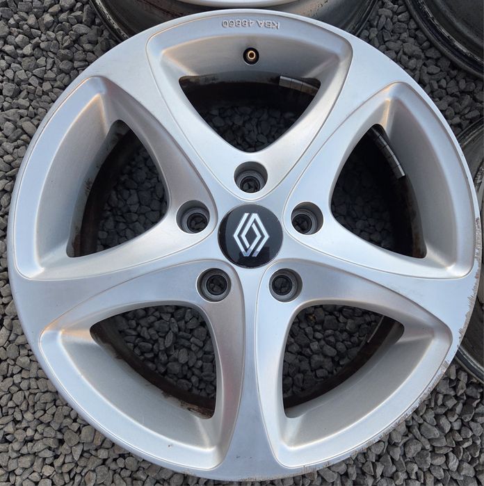 5 114,3 R16 Renault Trafic Megan Scenic Daster