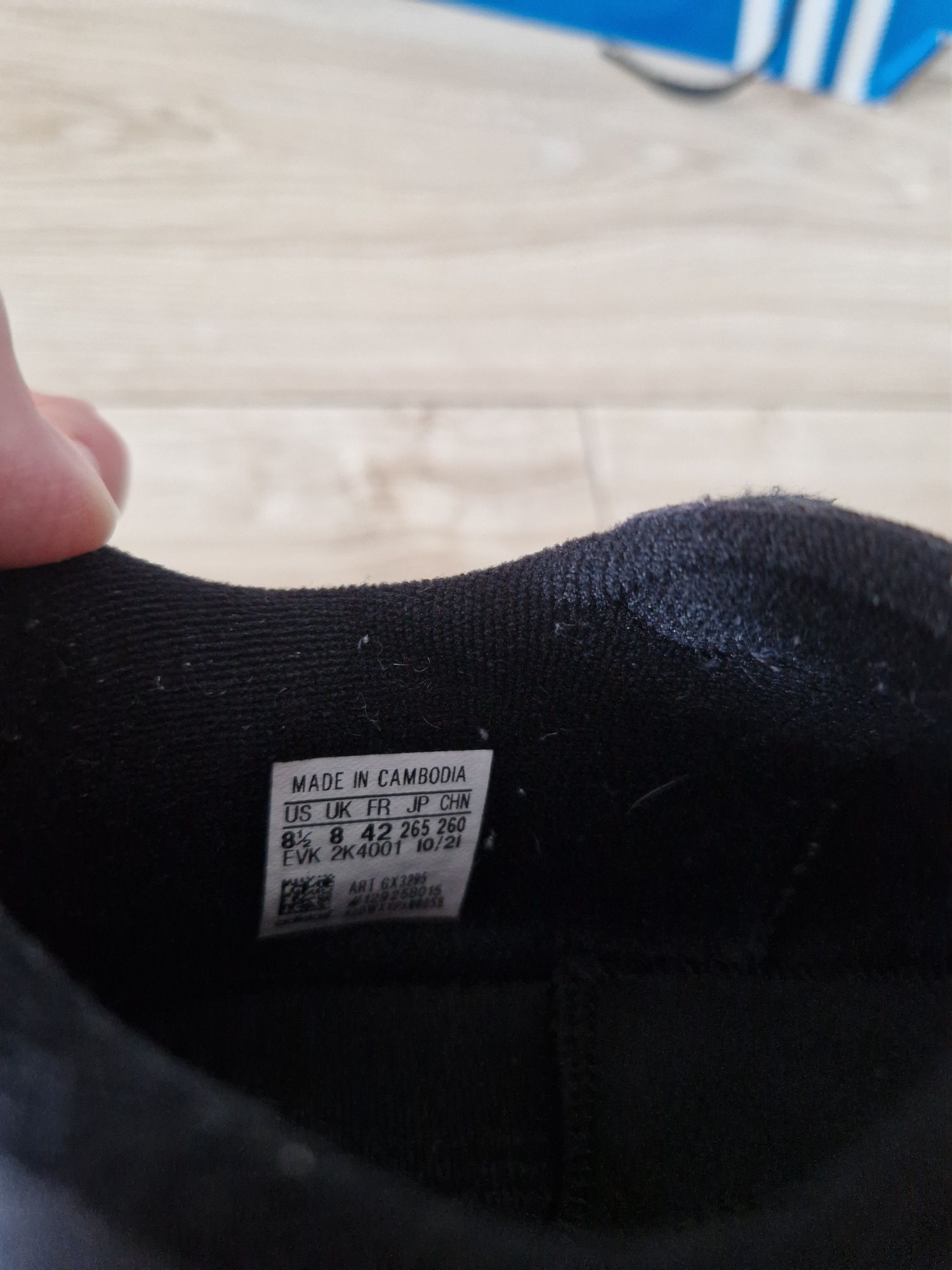 Czarne buty adidas ozweego r. 42
