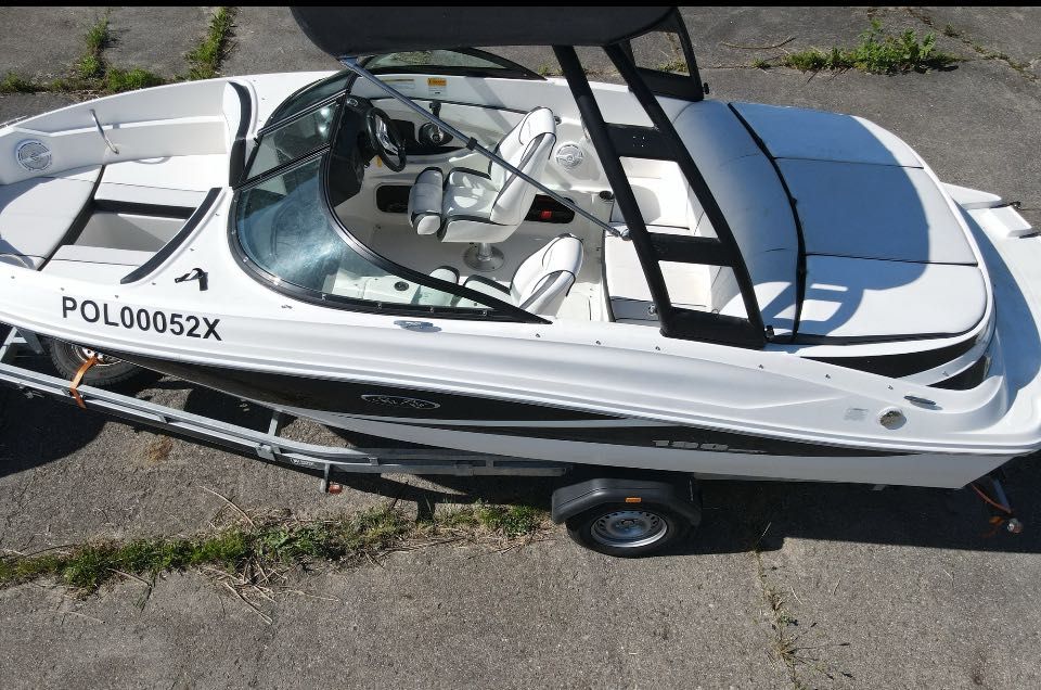 Motorówka Sea Ray 4.3 Mpi Mercruiser  łódź motorowa