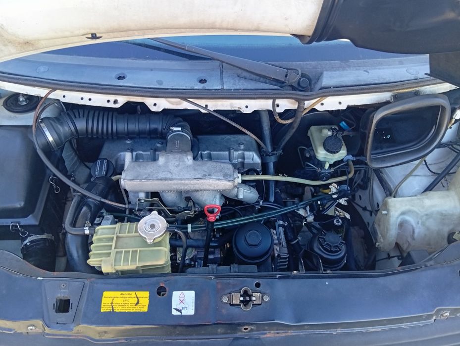 Vendo ou troco Mercedes Vito 108