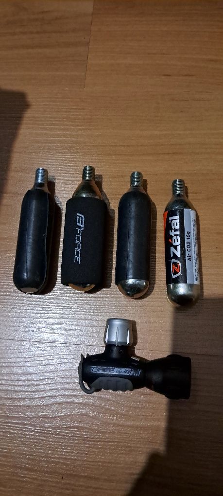 Pompka rowerowa Force na naboje