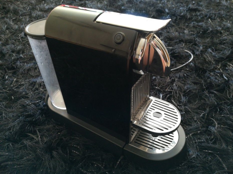 Máquina café Nespresso