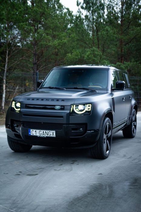 Land Rover Defender V8 525km Supercharged Carpatian Edition
