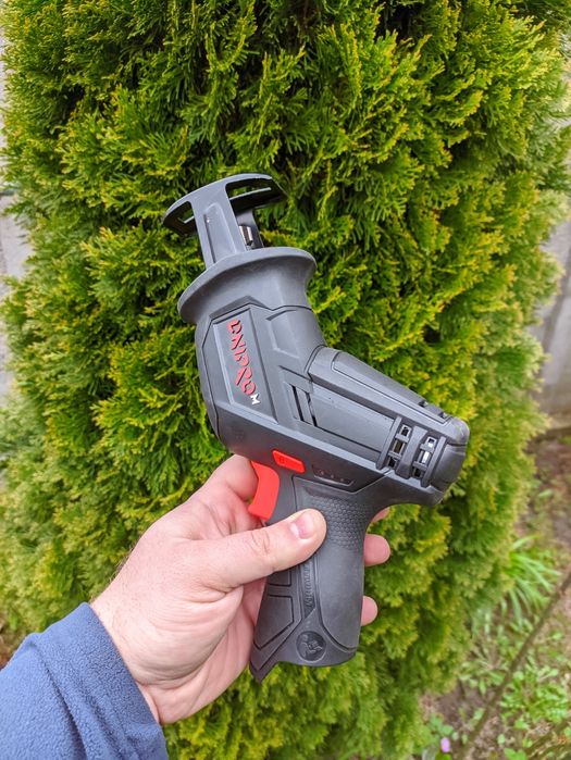 Акумуляторна шабельна пила Dnipro-M RS-12 (без АКБ і ЗП)