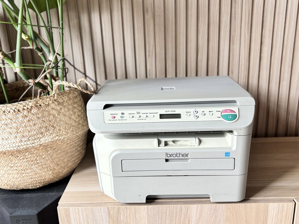 Urządzenie wielofunkcyjne Drukarka Ksero Skaner Brother DCP-7030