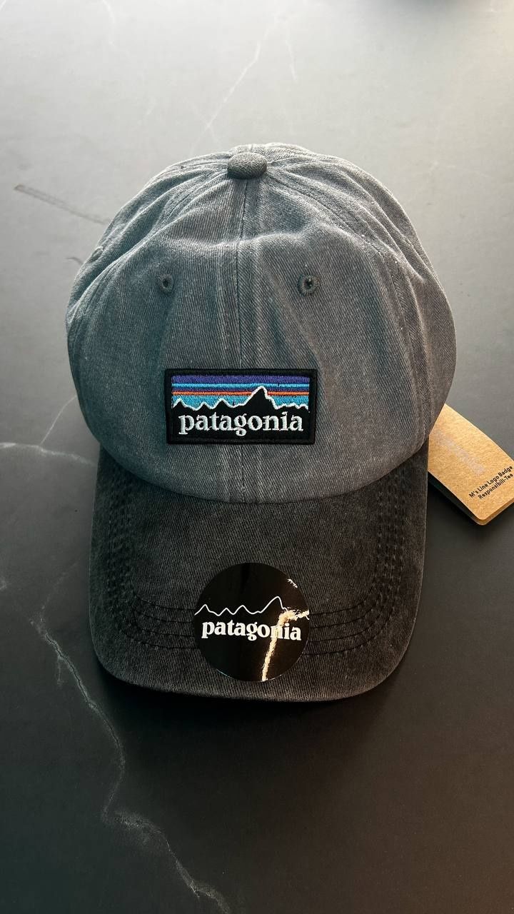 Кепка Patagonia.