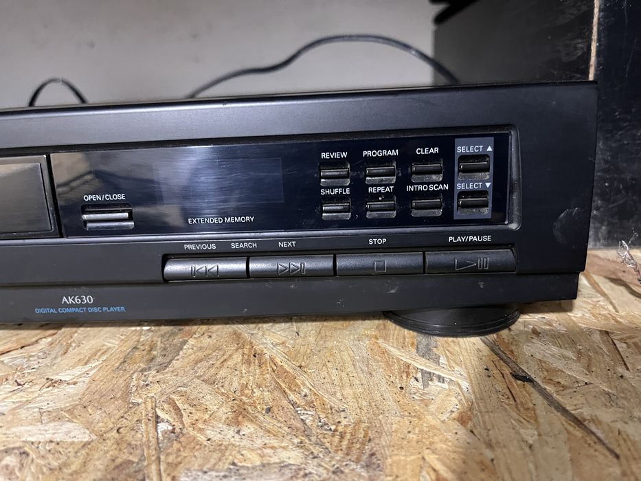 CD проигрыватель Philips AK630
