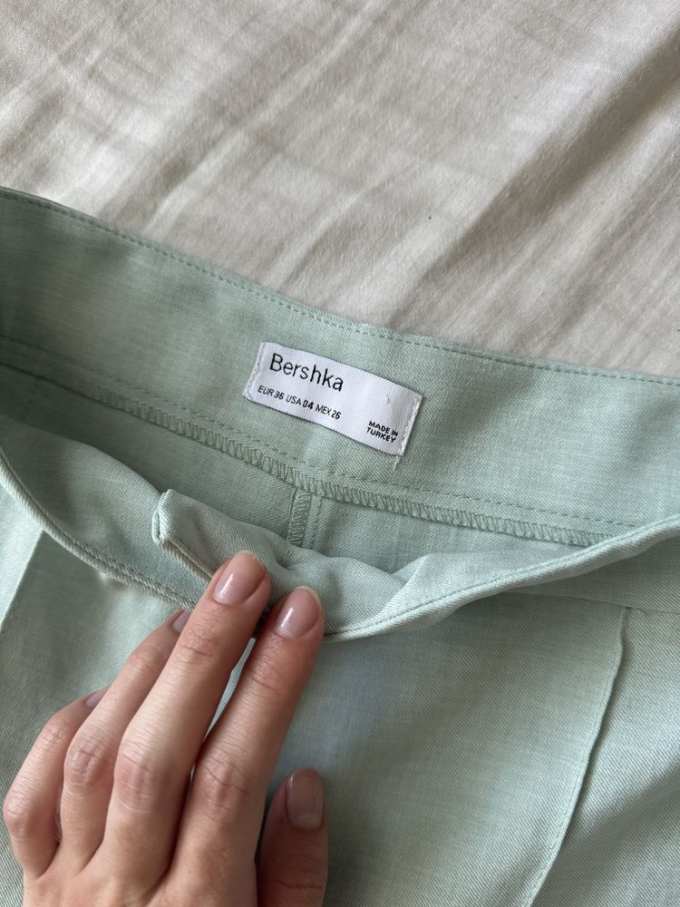 Брюки палаццо bershka