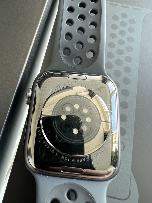 Apple Watch Nike 6 44 мм Space Gray Aluminum