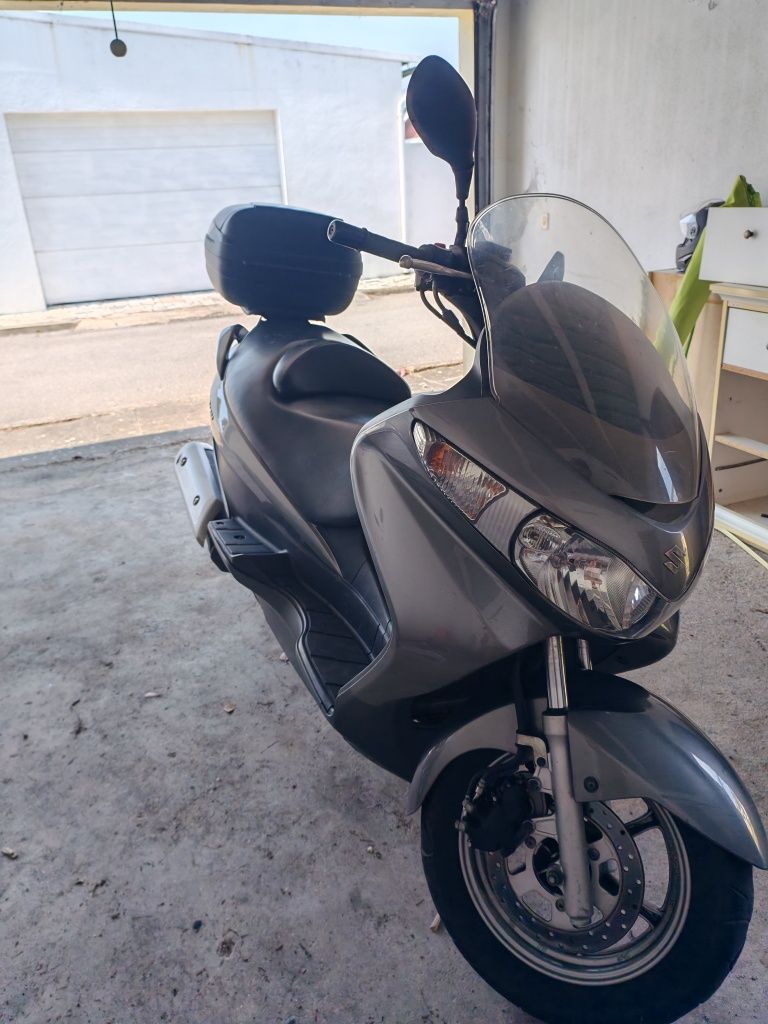 Suzuki burgman 125