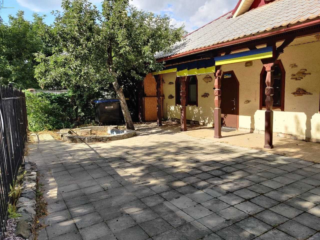 Оренда фасадного приміщення 100 м2 з терасою в центрі Боярки