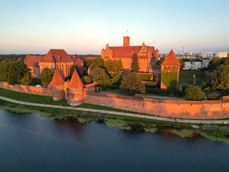 Dron - fotografie, filmy, inspekcje techniczne z użyciem drona