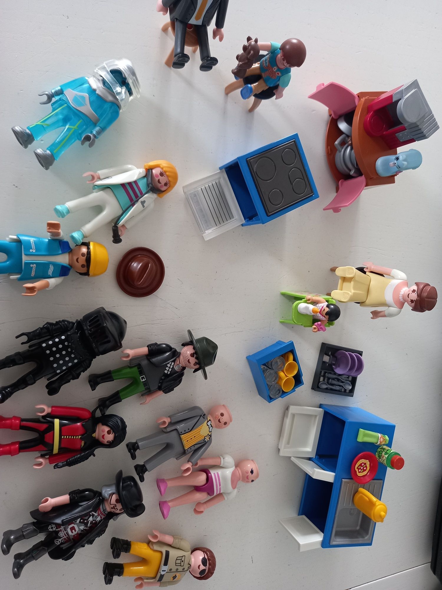 Playmobile zestaw kuchnia ludziki krzesla