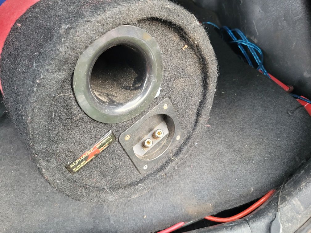 Subwoofer Alphard + Wzmacniacz alpine, kable  (Tuba)