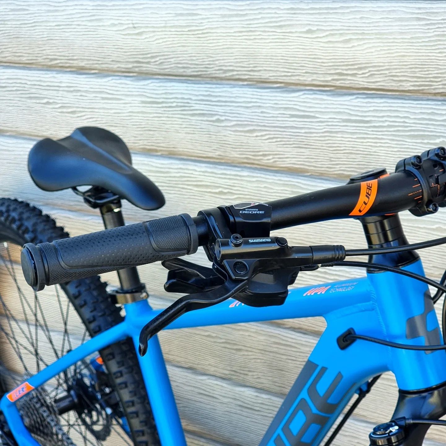 27.5 CUBE ATTENTION RockShox AIR. Shimano DEORE XT. Disc Гідра