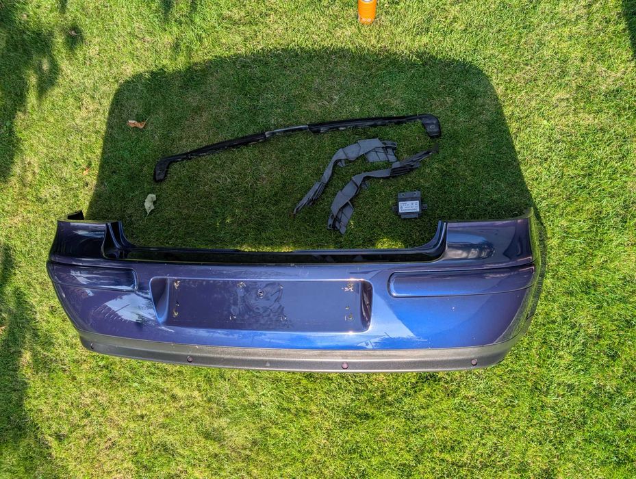 Zderzak tylny Golf 4 LB5N HB 5D Dokładka PDC czujniki parkowania moduł
