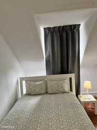680371 - Quarto com cama de casal em apartamento com 5 quartos