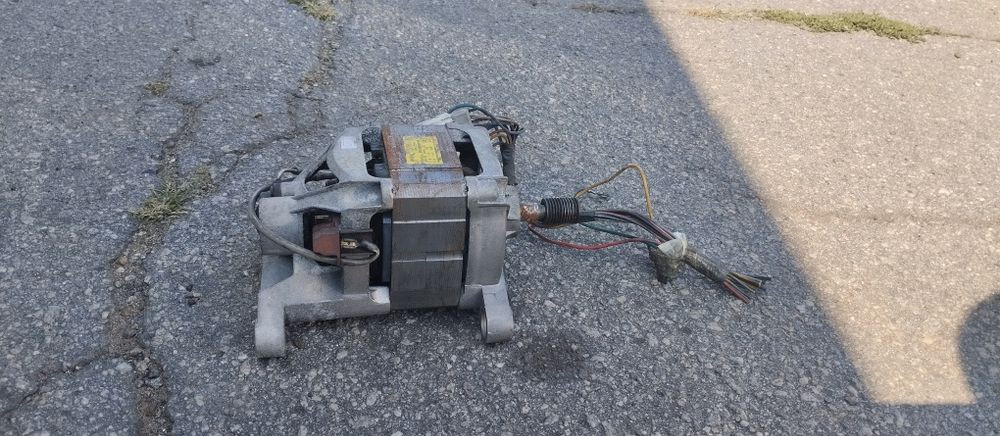 Продам двигатель