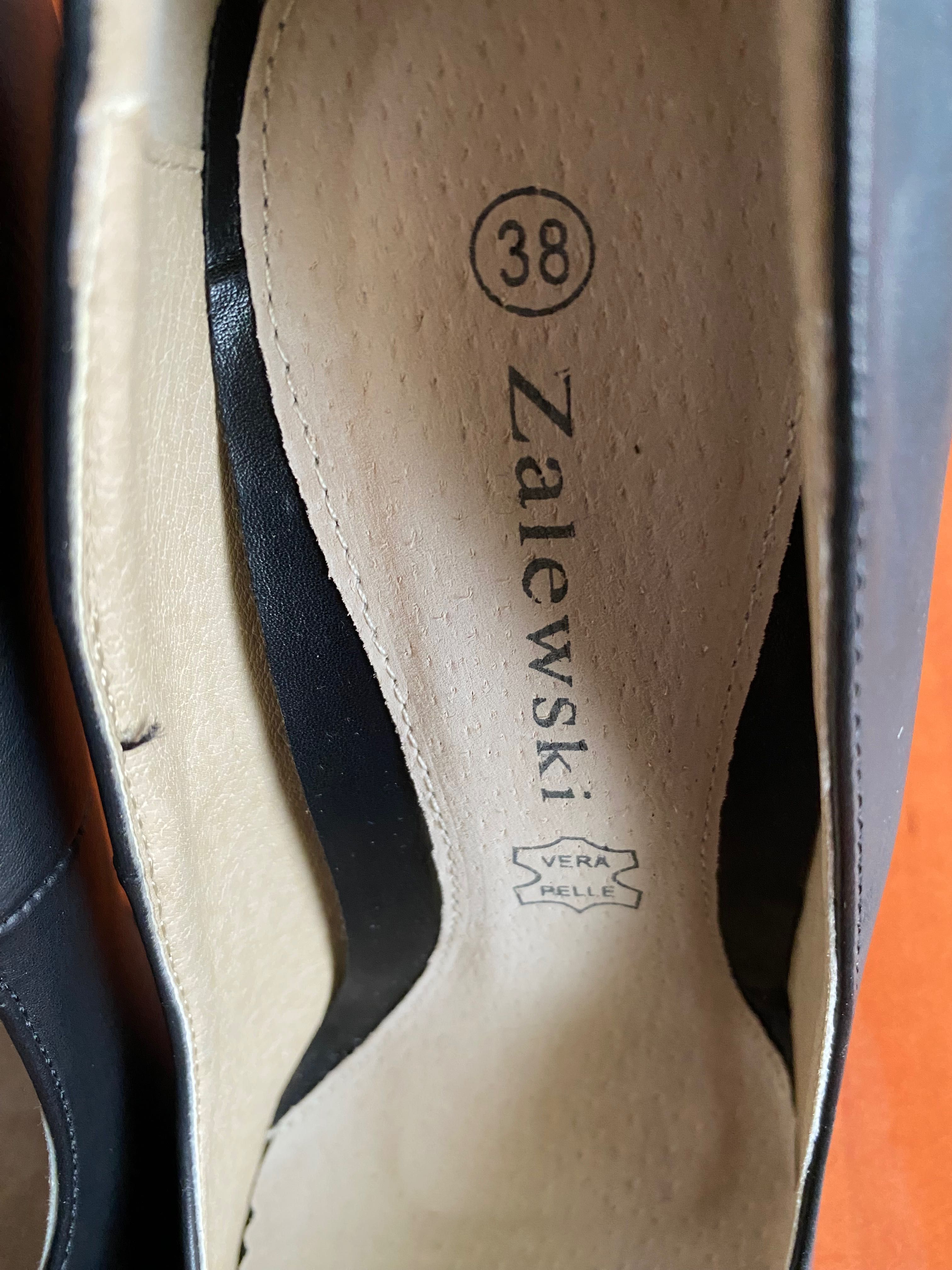 Buty czółenka czarne 38