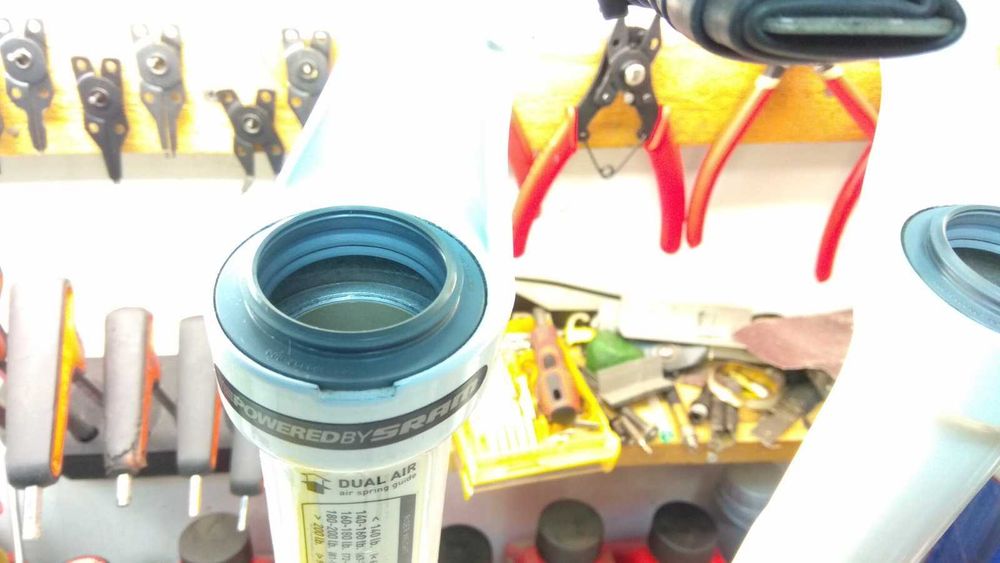 Вилка 26 Rock Shox Reba RLT воздух Б/У