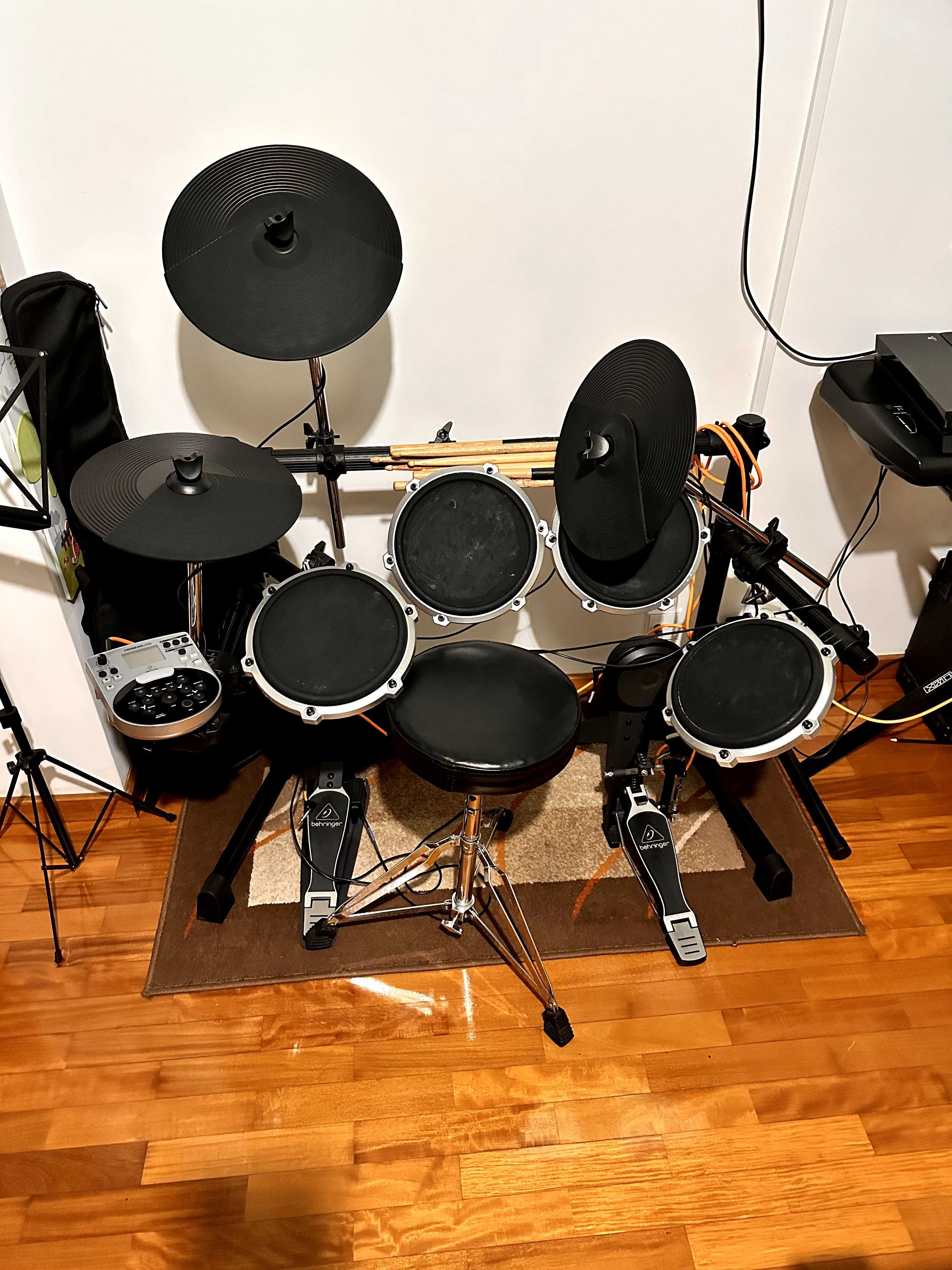 Bateria digital Behringer HDS240USB