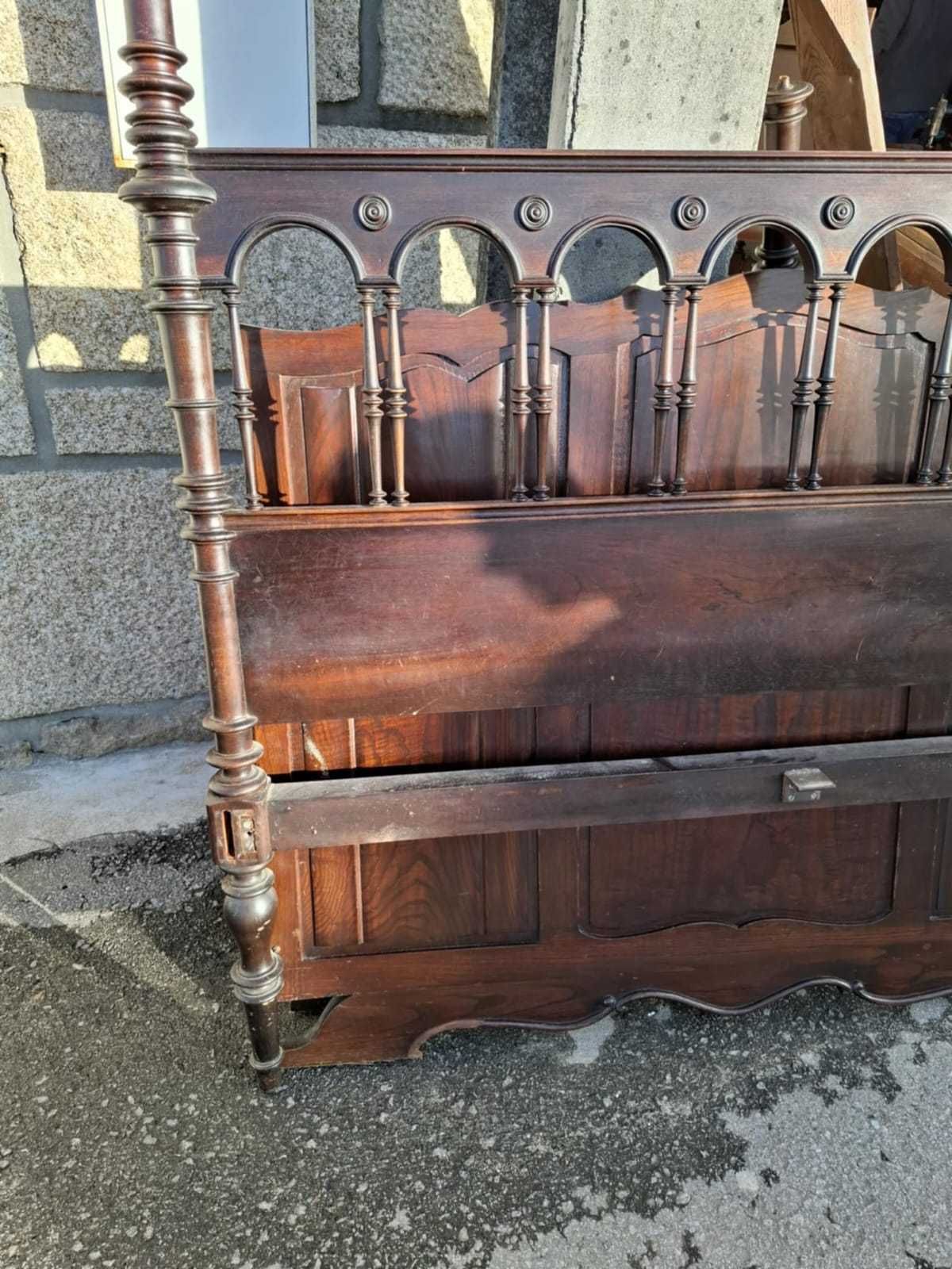 Cama casal com colchão
