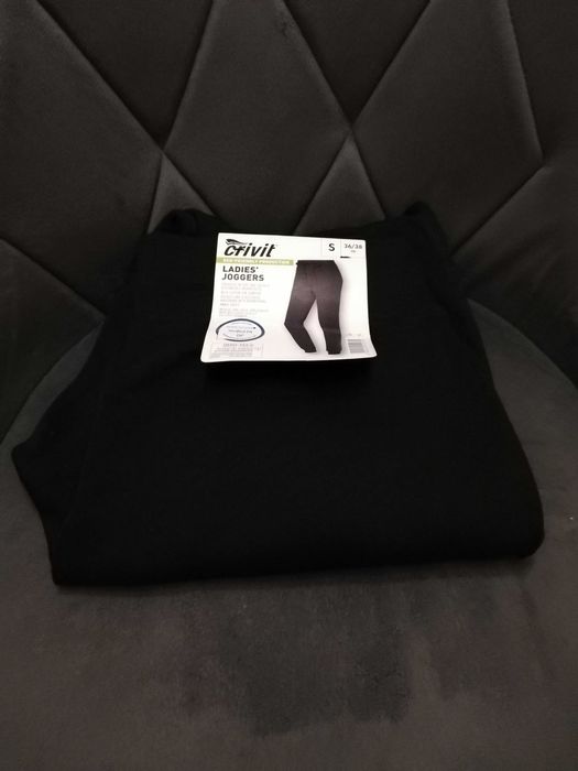 Nowe czarne spodnie dresowe dres crivit 36 38 s m s/m joggery joggersy